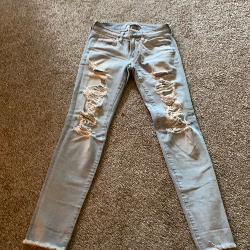 American Eagle Super Stretch Ripped Skinny Jeans